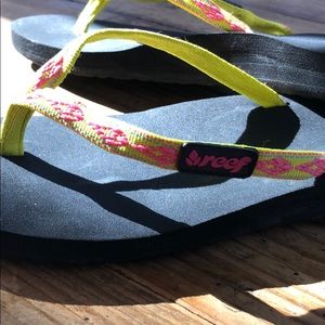 Reef flip flops size 10